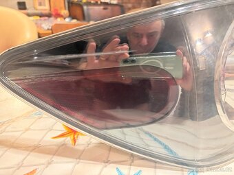 CX-7 Levé zadní světlo - 2