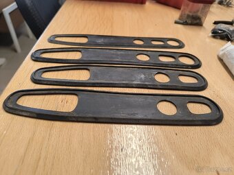 Gumy pod kliky Škoda octavia, sada - 2