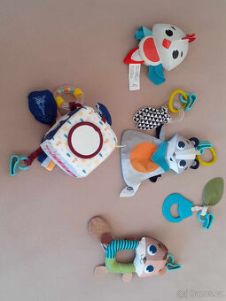 Hrací deka Tiny love s odnímatelnou hrazdičkou - 2