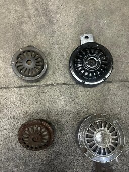 klaksóny na veterány ŠKODA. - 2