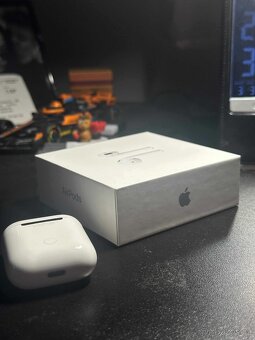Sluchátka Apple Airpods 2 - 2
