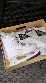 Dámské zimní brusle - fungl nové, vel. 41 - 2