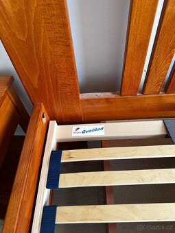 Dřevěná kvalitní manželská postel - 2