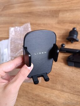 Nový držák telefonu do auta LISEN E714 - 2