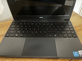 Umax Visionbook N14R - 2
