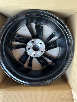 Nová originální sada alu disků Škoda Nevis black 17” - 2