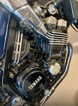 Yamaha FZX 750 - 2