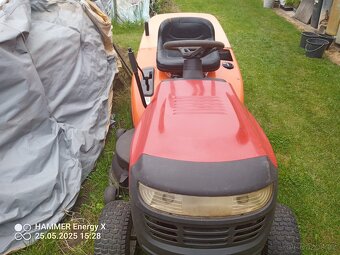 Zahradní traktůrek/sekačka Husqvarna 15 HP - 2