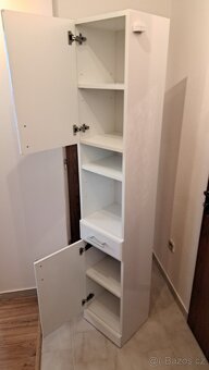 Koupelnová skříňka 35x195x30 - 2