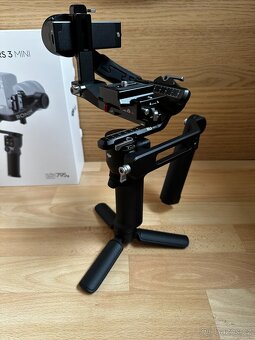 DJI RS 3 Mini + DJI Briefcase Handle (combo) – jako nový, zá - 2