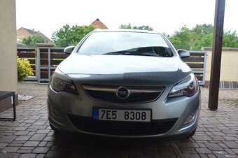 Opel Astra J Sports Tourer 2.0 CDTI, 118kW, KLIMA,nový DPF - 2
