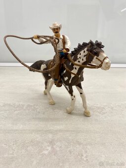 Schleich, kovboj na koni - 2