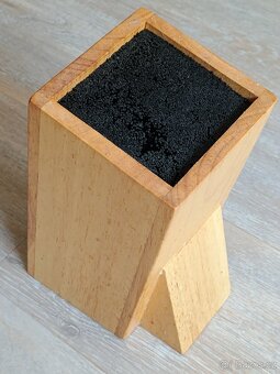 Stojan na nože - blok, dřevěný, zásuvný,štětinky - 2