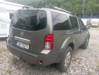 NISSAN PATHFINDER 2.5 DCI/128kw/Navi/keyless - 2