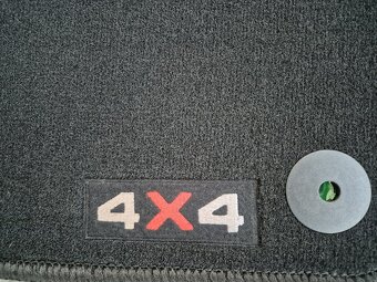 sada textilních koberců Škoda Octavia II 4x4 DCA600003A - 2