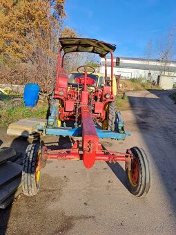 Traktor RS GT 124 čtyřválec - 2