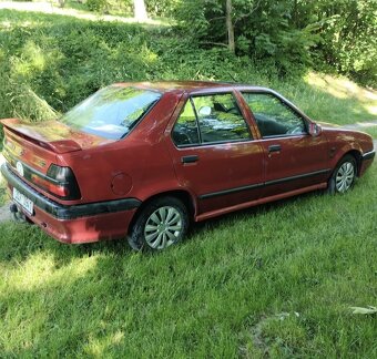 Renault 19 1.8i v pěkném zachovalém stavu - 2