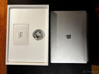 MacBook Pro 15" (2019) – i9 / 16 GB RAM / 512 GB SSD - 2