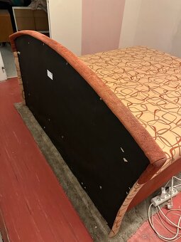 Čalouněná manželská postel 180x200 - 2