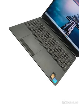 Dell Precision 7560 ( 12 měsíců záruka+Faktura ) - 2