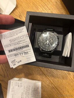 MoonSwatch Mission to Moonphase Snoopy Black - 2