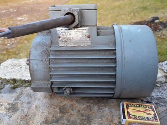 Přírubový asynchronní  motor 180 W - 2
