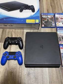 PS4 Slim, 2x ovladač + hry - 2