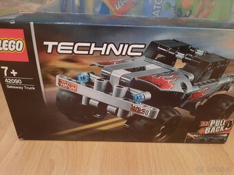 LEGO® Technic 42090 Útěk v teréňáku - 2