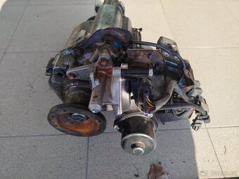 Suzuki Jimny přídavná převodov. nový motor 4×4. - 2