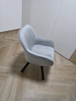 Křeslo - 2