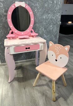 Dětský toaletní stolek - 2