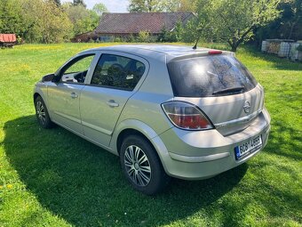 Opel Astra H - 2