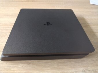 Sony PlayStation 4 PS4 - 2