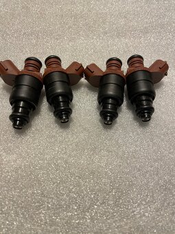 VSTŘIKOVACÍ VENTIL ŠKODA - 047 906 031C - 2