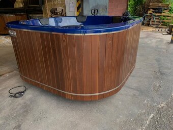 Kúpací súd,Kádě, jacuzzi, virivka - 2