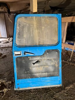Ifa W50 dveře - 2