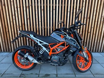 KTM Duke 390 najeto 1200 km top stav - 2