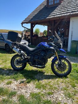 Triumph tiger 800 - 2