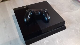 Playstation 4 - 2