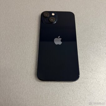 iPhone 13 256GB černý, pěkný stav, 12 měsíců záruka - 2