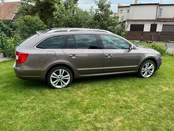 Škoda Superb 2 Facelift 2014 2.0 TDi 125kW DSG 4x4 - 2