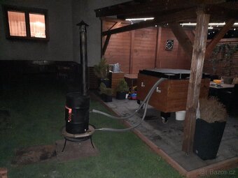 Koupací sud, kad, Hot Tub, Hot Tube - 2