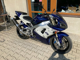 Yamaha YZF-R1 - 2