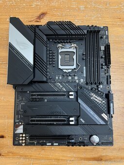 ASUS ROG STRIX Z590-F GAMING WIFI//Socket Intel 1200 Záruka - 2