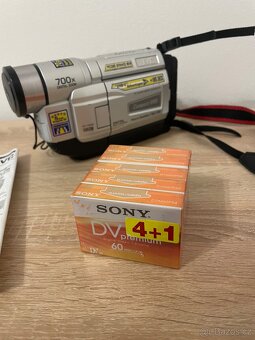 Videokamera JVC + DV kazety Sony - 2
