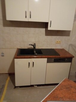 Kuchyňská linka s indkční deskou - 2