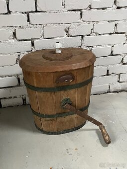 starozitna drevena Máselnice funkční - 2