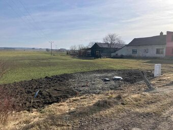 Stavební pozemek 2145 m2, Bělušice, Kolín - 2