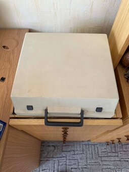 Vintage oranžový psací stroj Unis Tbm De Luxe - Pracovní psa - 2