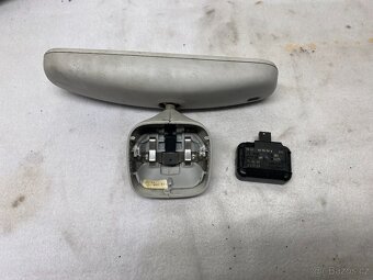 ŠKODA OCTAVIA 2 - SAMOSTMÍVACÍ ZRCÁTKO S DEŠŤOVÝM SENZOREM - 2